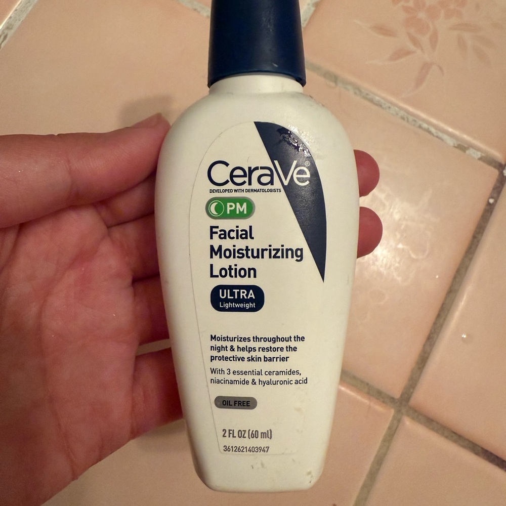 Brand new CeraVe AM and PM moisturizer and Retinol